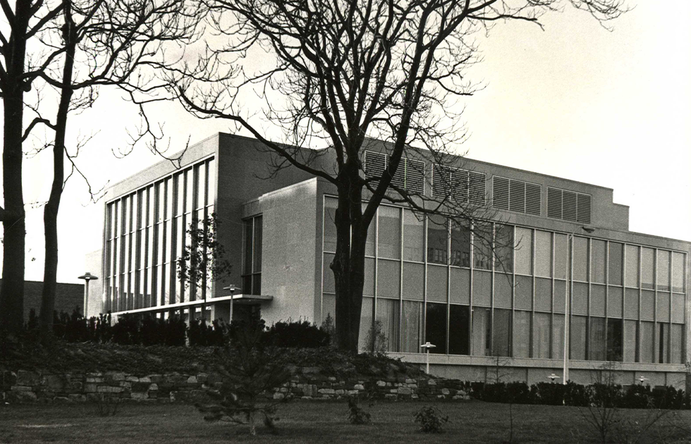 Annenberg School building viewed from Walnut Street in 1965