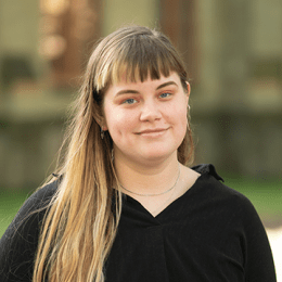 Maura Reilly-Ulmanek Headshot