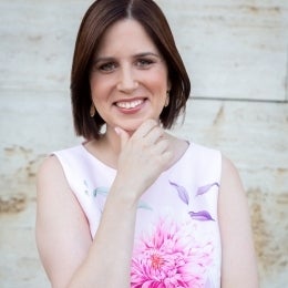 Julia Sonnevend headshot