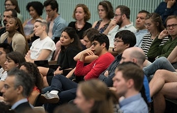 Crowd at Convocation 360.jpg Group of people listening to a lecture