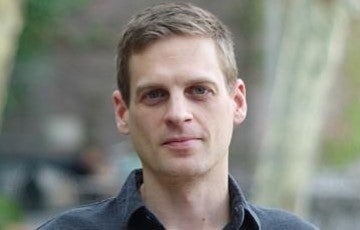 Pawel Popiel headshot