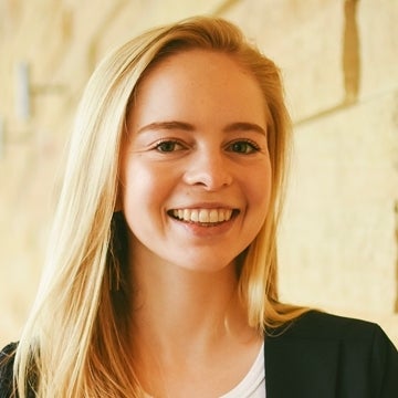 Louisa Lincoln; Photo Credit: Hannah Lauber