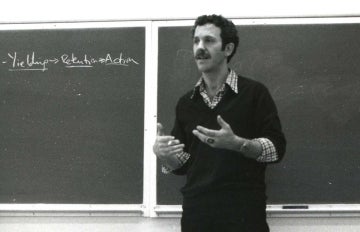 Photo of Larry Gross teaching